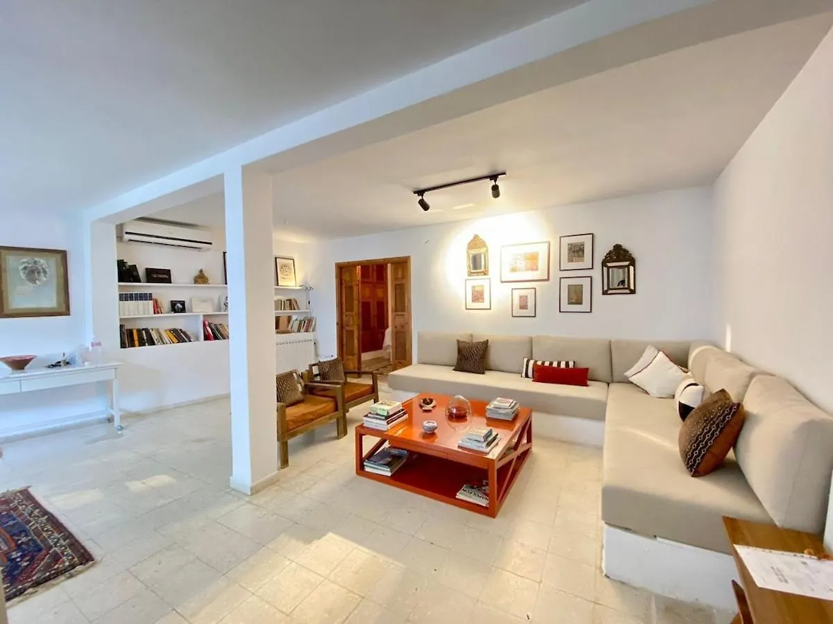 L'Atelier Hedi Turki, Breakfast & Pool Sidi Bou Said Apartment Tunis Tunisia