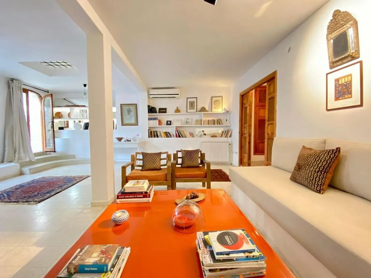 L'Atelier Hedi Turki, Breakfast & Pool Sidi Bou Said Apartment Tunis 0*,